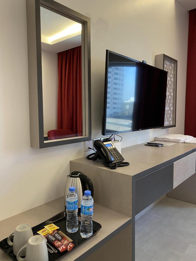 Alfalak Hotel Seeb Exterior foto